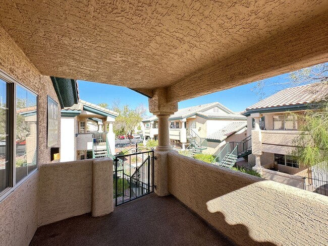 Building Photo - Rock Springs Vista