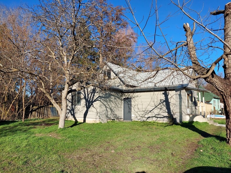 House - 209 Harrison St