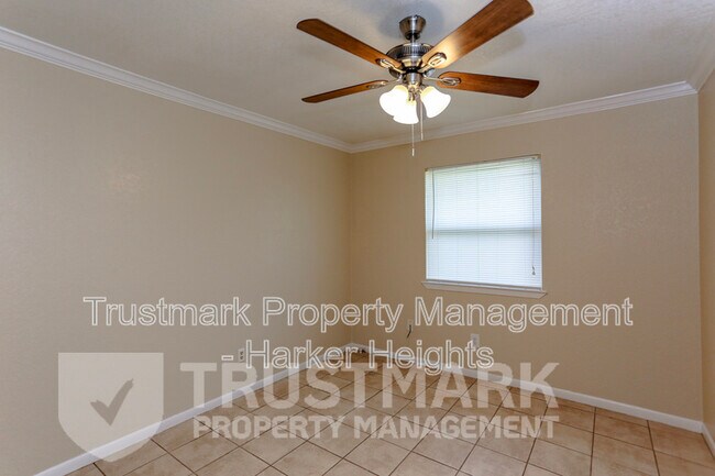 Building Photo - 417 Cottonwood Dr