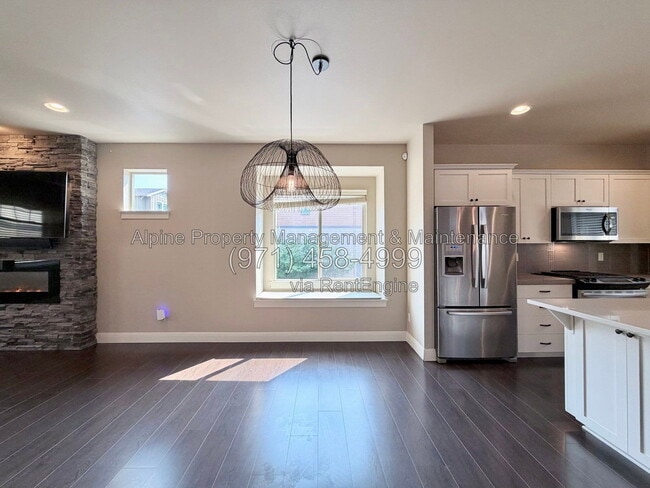 Building Photo - 14353 SW Burlwood Ln