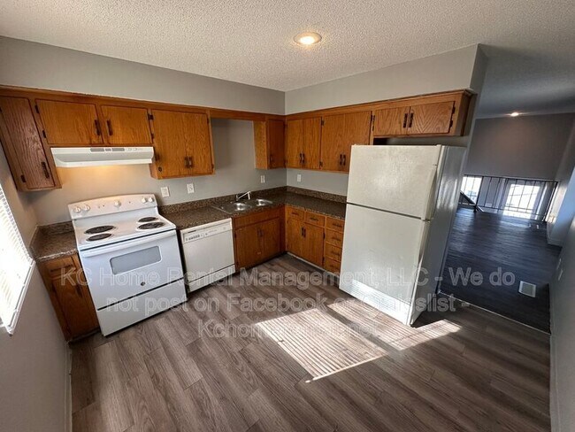 Building Photo - 1525 Jackson Ave