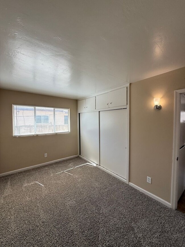 Building Photo - 2114 Brundage Ln