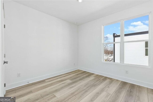 Building Photo - 517 Motivation Cir NW