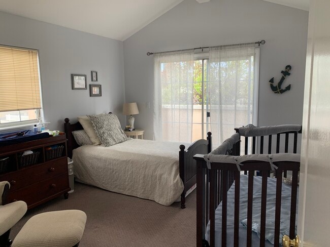 Building Photo - 2224 Ruhland Ave