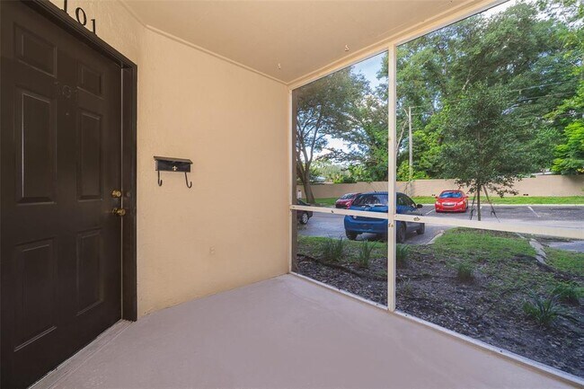 Building Photo - 623 Dory Ln
