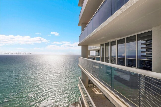 Building Photo - 1850 S Ocean Dr