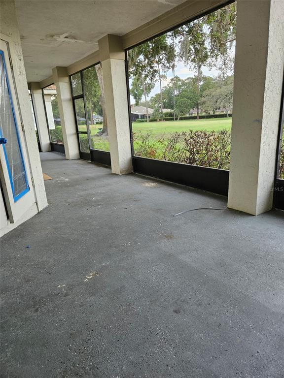 Building Photo - 2450 Sweetwater Country Club Dr