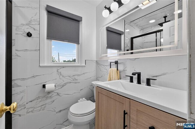 Building Photo - 8 Coyles Ct