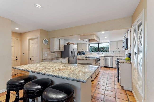 Building Photo - 4850A - Mandalay Shores/ Oxnard/ 5 bedroom...