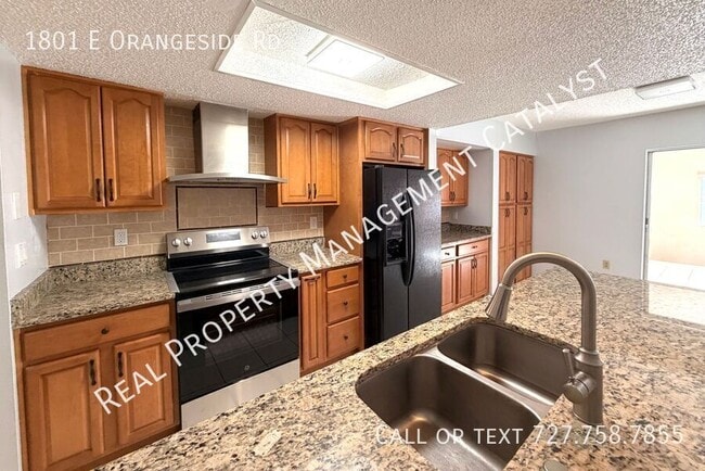 Building Photo - 1801 E Orangeside Rd