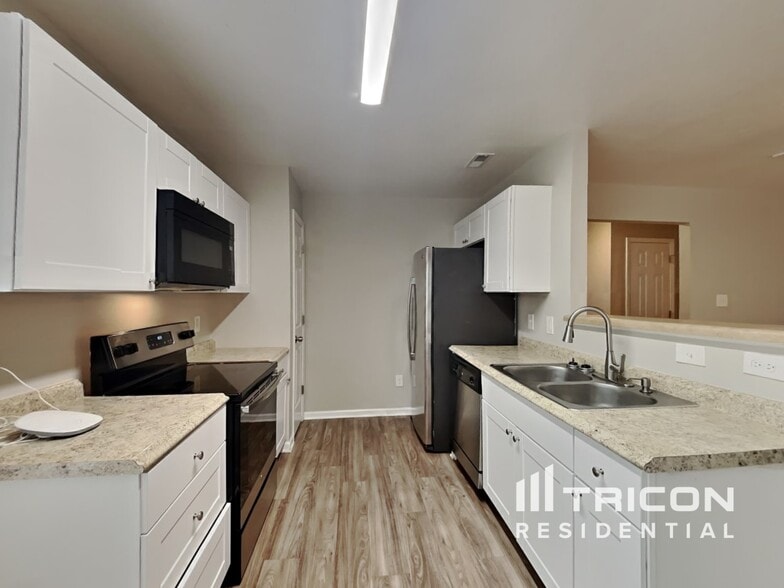 Building Photo - 128 Randolph Dr