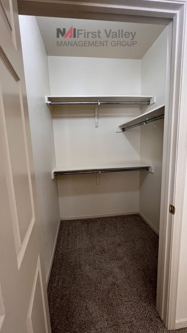 Building Photo - 3 Bedrooms, 2 Baths