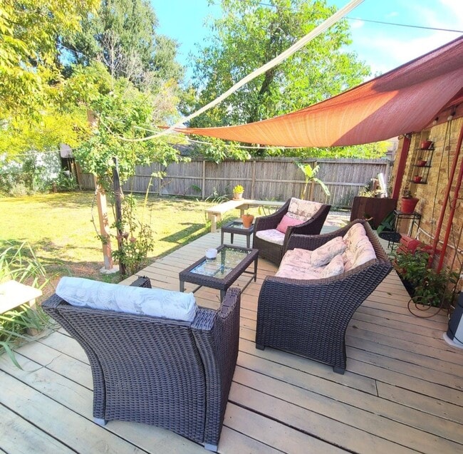 Building Photo - 1425 Munger St