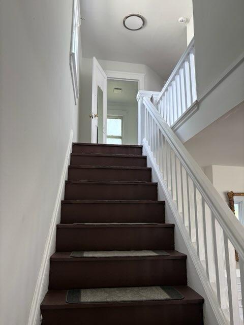 Building Photo - 13707 S Parkway Dr