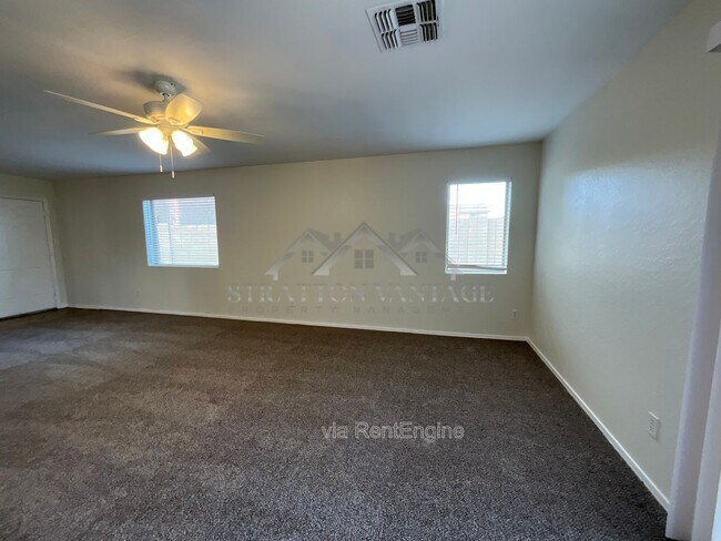 Building Photo - 25654 W Satellite Ln