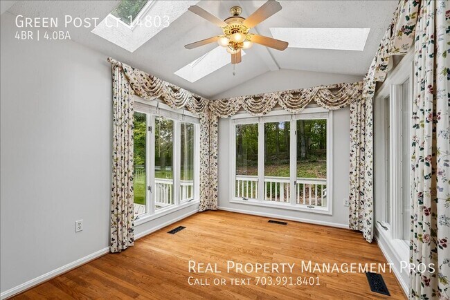 Building Photo - Green Post Ct 14803-