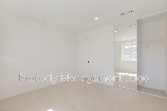 Building Photo - 28426 Joey Ct
