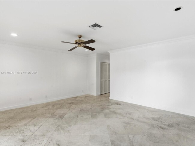 Building Photo - 21151 NE 22nd Ct