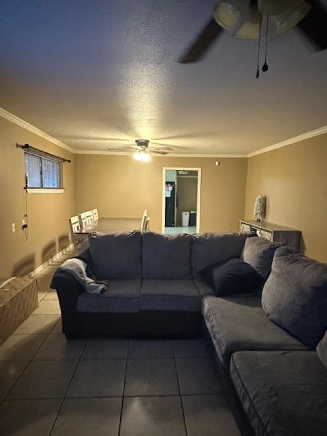 Building Photo - 1702 Cortez St