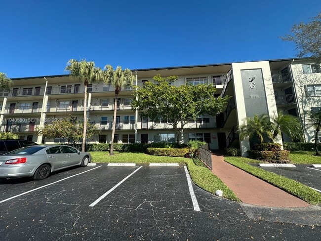 Building Photo - 13255 SW 9th Ct