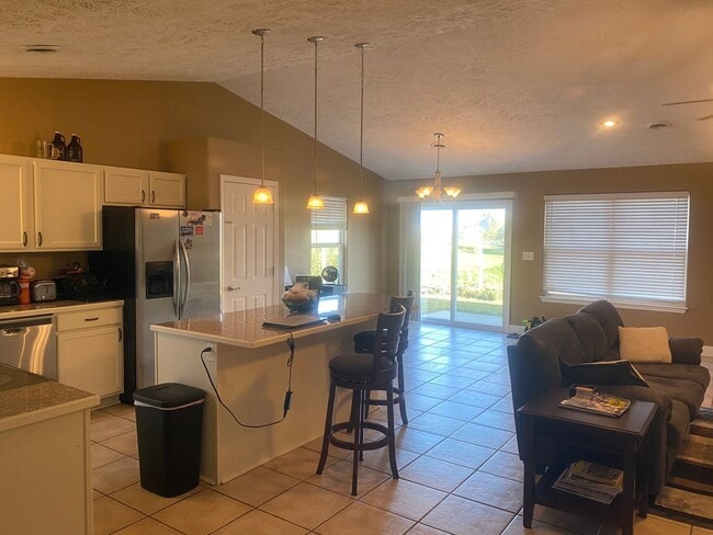 Building Photo - Italian Estates Property Management