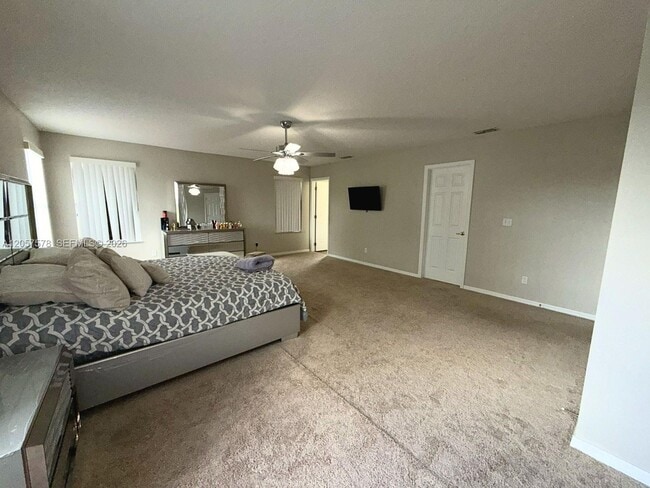 Building Photo - 233 Aldridge Ln