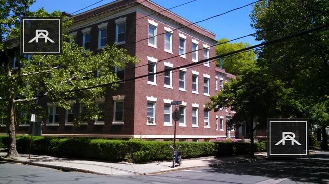 Building Photo - 2 bedroom in Brookline MA 02446