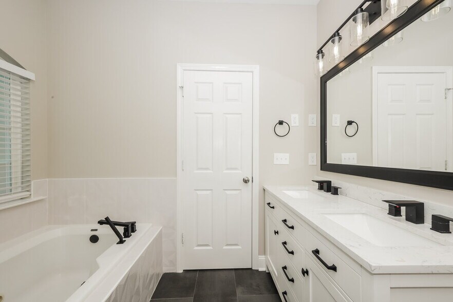 Building Photo - 4648 Indian Summer Dr