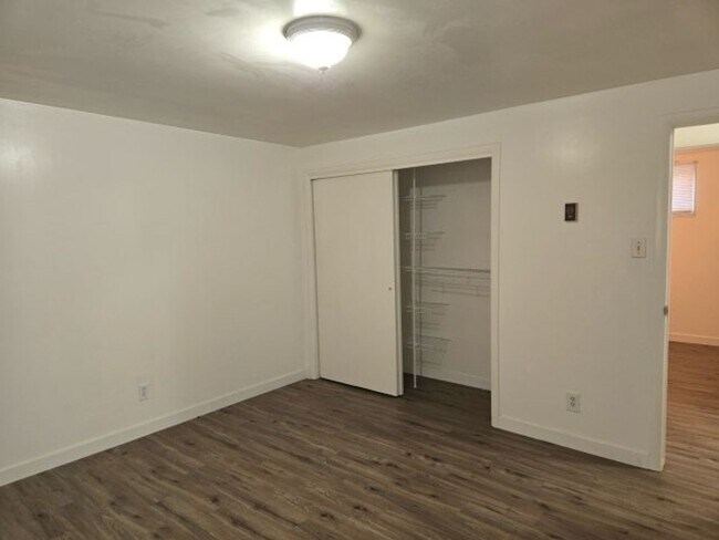 Building Photo - 271 N 300 W