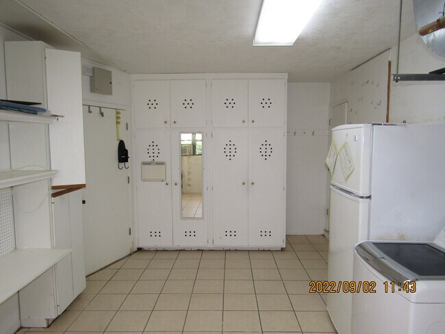 Building Photo - 736 Cadiz Rd