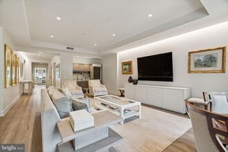 Building Photo - 130 18TH St