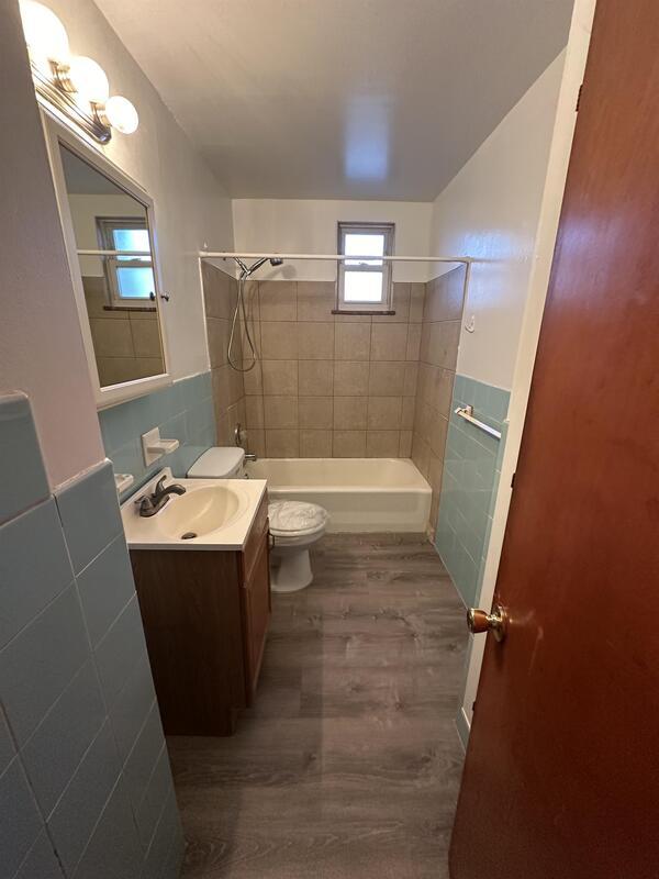 Building Photo - 4201 Rocky River Dr