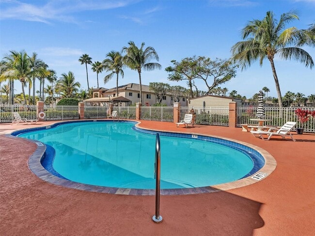 Building Photo - 1271 SE 28th Ct