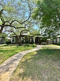 Building Photo - Spacious 2 Bedroom Near ASU!!