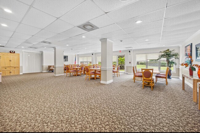Building Photo - 10777 W Sample Rd