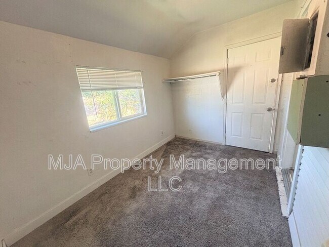 Building Photo - 2961 S 9150 W