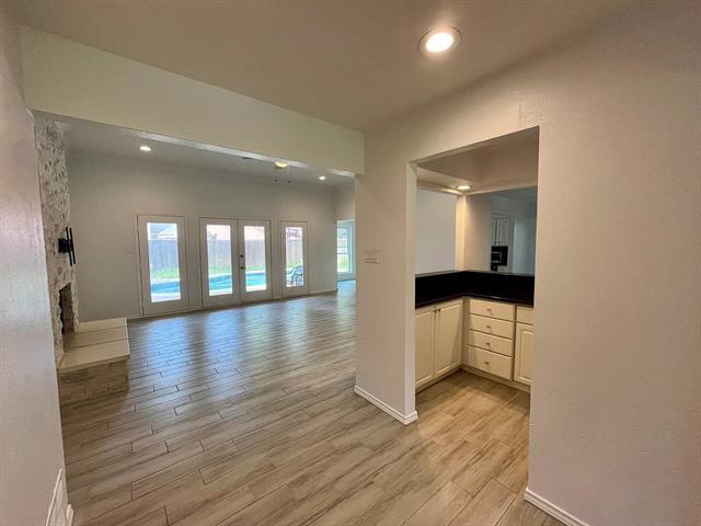 Building Photo - 813 Redcedar Way Dr