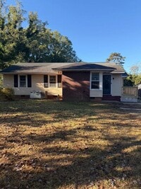 Building Photo - Charming 4BR/2BA House w/ Fenced back yard!