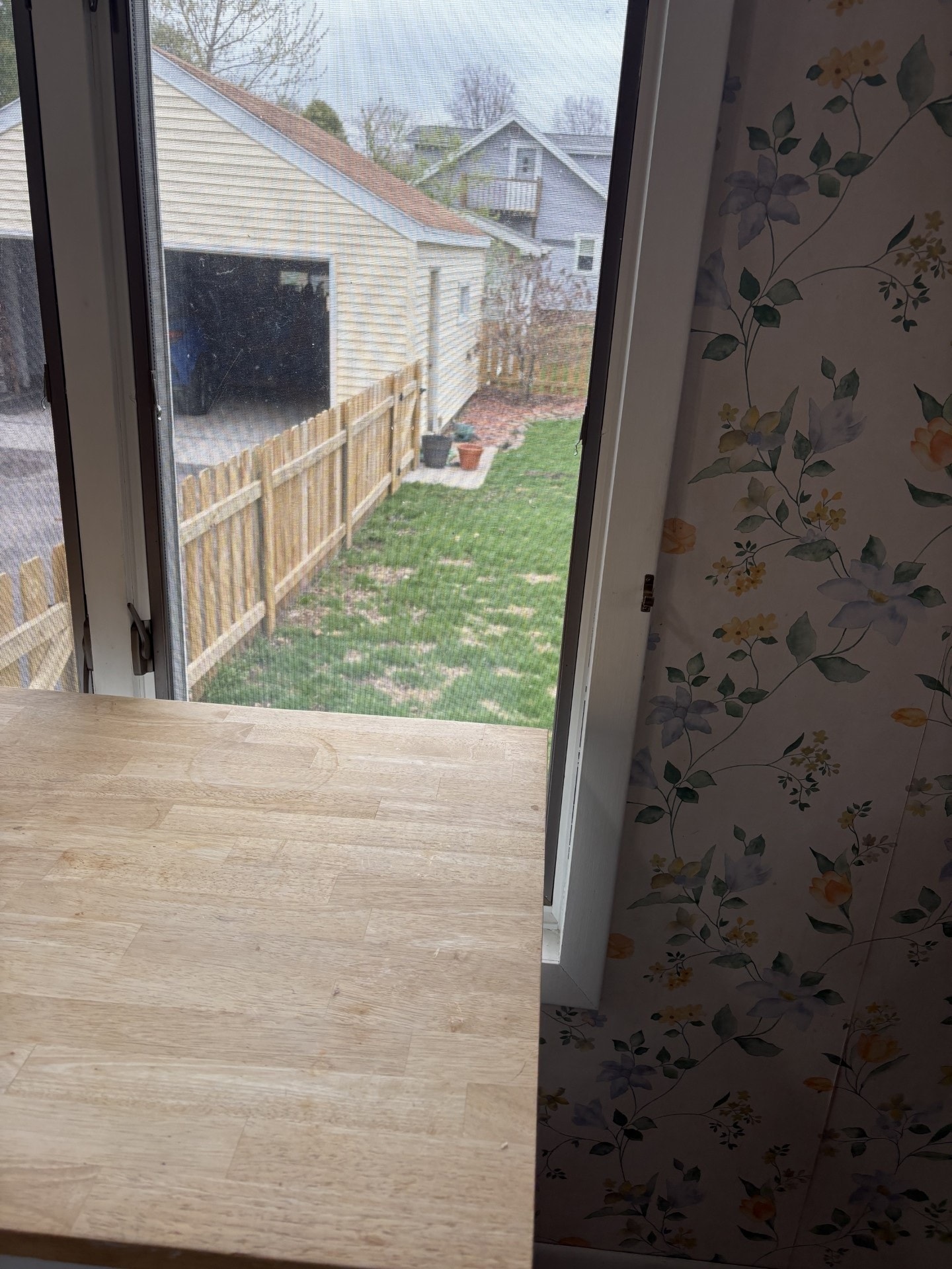 Building Photo - 334 Elm St