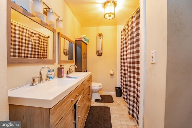 Building Photo - 3809 Ventnor Ave