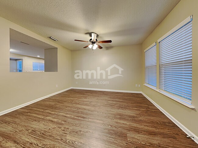 Building Photo - 86336 Augustus Ave