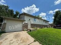 Building Photo - 1204 Flora St