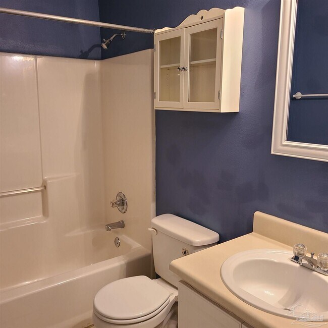 Building Photo - 6067 White Creek Ln