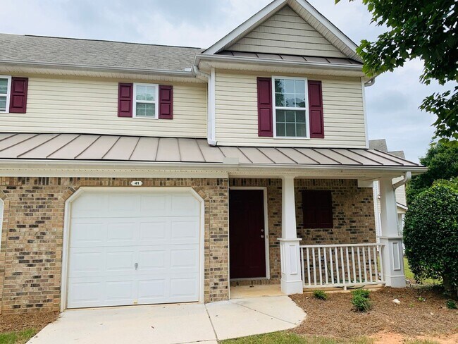 Primary Photo - Wow! Newly renovated, new flooring, 1 car ...