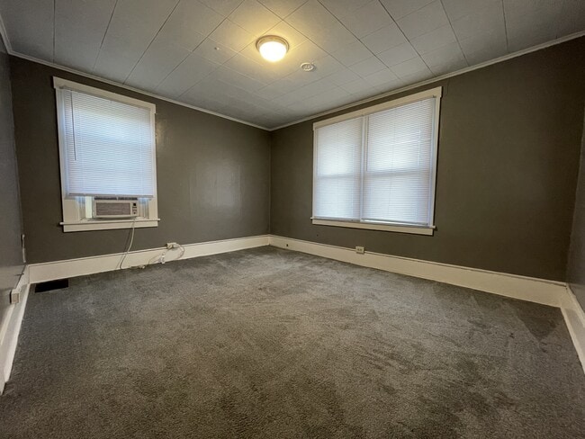 Building Photo - 517 Ridge Ave