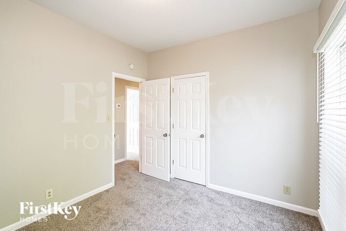 Building Photo - 3720 Heather Dr