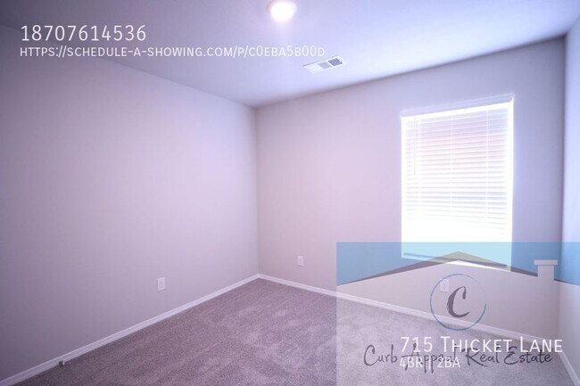 Building Photo - 715 Thicket Ln