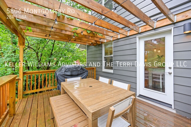 Building Photo - 5806 Montgomery Rd