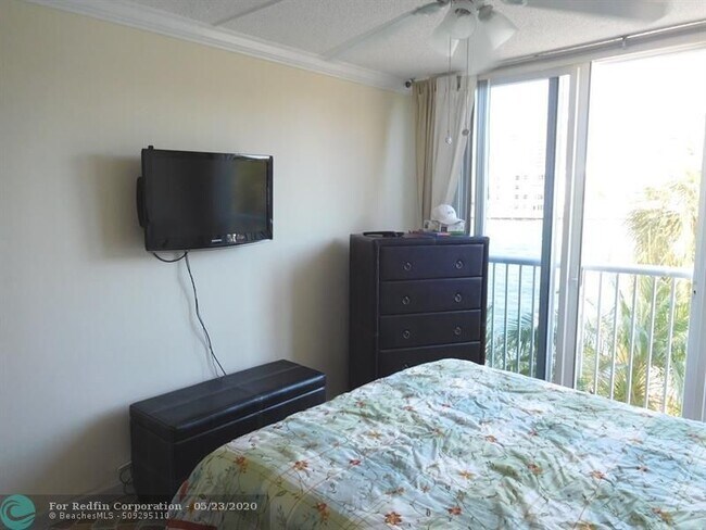 Building Photo - 121 Golden Isles Dr