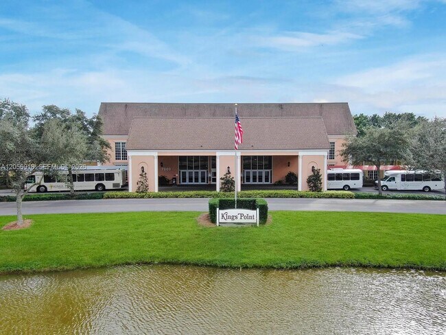 Building Photo - 899 Normandy Trail